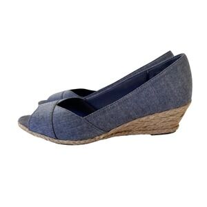 Coach and Four Peep Toe Wedge Size 7.5 Blue Chambray Espadrille Sandals
